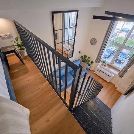 Queen Barbora Lofts * 考纳斯